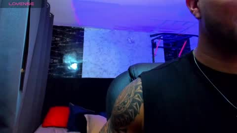 Snapshot of dixon_ray_ chatting on 03/16/26, 12:27 Dixon online show from 03/16/26, 12:27