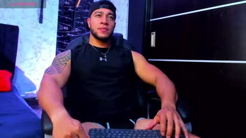 Snapshot of dixon_ray_ chatting on 03/27/26, 01:44 Dixon online show from 03/27/26, 01:44