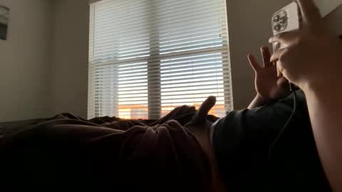 Snapshot of dj9469615 chatting on 02/08/26, 02:20 dj9469615 online show from 02/08/26, 02:20