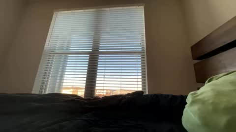 Snapshot of dj9469615 chatting on 02/22/26, 02:37 dj9469615 online show from 02/22/26, 02:37