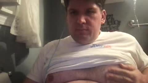 Snapshot of dj_stud chatting on 12/15/25, 05:44 dj_stud online show from 12/15/25, 05:44