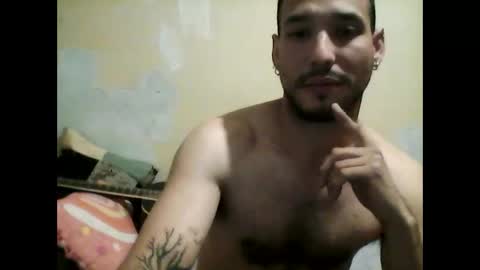 Snapshot of djangodarrel chatting on 11/12/25, 02:45 djangodarrel online show from 11/12/25, 02:45