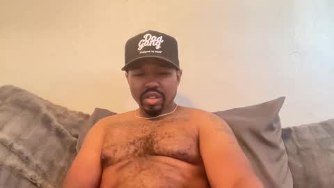 Snapshot of djblackdaddy chatting on 11/10/25, 06:51 djblackdaddy online show from 11/10/25, 06:51