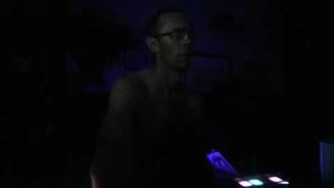 Snapshot of djbobbypnp chatting on 09/23/25, 09:56 Boooo-beeee online show from 09/23/25, 09:56