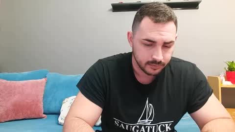 Snapshot of djmute chatting on 12/21/24, 12:06 STR8 BOYv online show from 12/21/24, 12:06