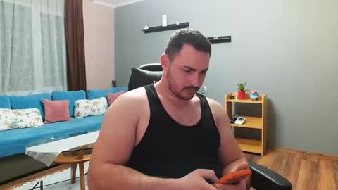 Snapshot of djmute chatting on 01/16/25, 05:44 STR8 BOYv online show from 01/16/25, 05:44