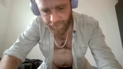 Snapshot of djschoor chatting on 09/10/25, 03:12 djschoor online show from 09/10/25, 03:12