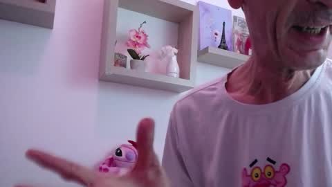 Snapshot of dlacarra chatting on 11/16/25, 01:33 David Lucky 13 online show from 11/16/25, 01:33