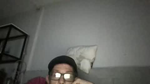 Snapshot of dlovesr4ever chatting on 11/16/25, 11:43 Studley86 online show from 11/16/25, 11:43