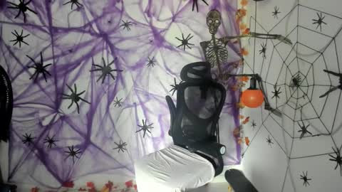 Maybe in pvt online show from 10/06/25, 03:53