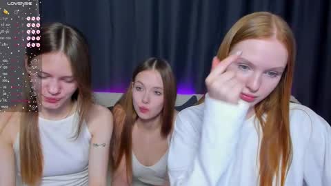 Polly and Kiriko online show from 03/01/25, 08:42