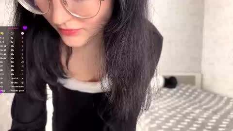 Snapshot of dodiebabikian chatting on 10/15/25, 09:04 Annie PVT IS OPEN online show from 10/15/25, 09:04