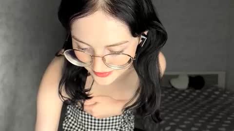 Snapshot of dodiebabikian chatting on 10/22/25, 09:14 Annie PVT IS OPEN online show from 10/22/25, 09:14