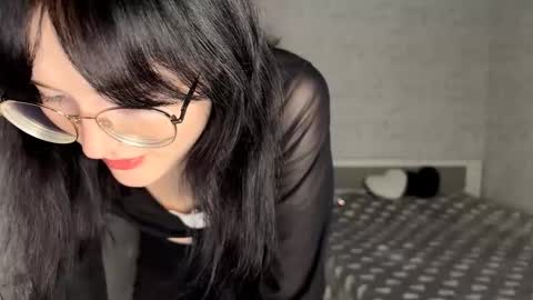 Snapshot of dodiebabikian chatting on 10/24/25, 09:22 Annie PVT IS OPEN online show from 10/24/25, 09:22