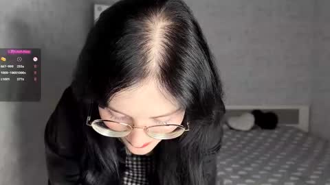 Snapshot of dodiebabikian chatting on 11/21/25, 09:13 Annie PVT IS OPEN online show from 11/21/25, 09:13