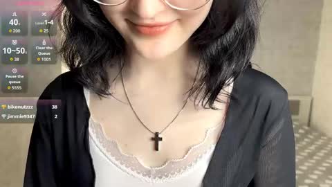 Snapshot of dodiebabikian chatting on 05/25/26, 09:54 Annie PVT IS OPEN online show from 05/25/26, 09:54