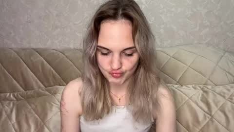 Snapshot of dodierespass chatting on 05/29/26, 12:25 Anna online show from 05/29/26, 12:25