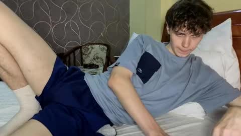 Snapshot of doedeeer chatting on 06/03/26, 10:37 Alex online show from 06/03/26, 10:37
