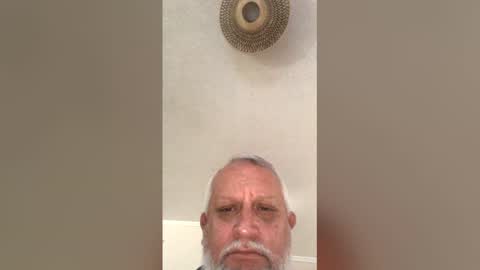 dogggggy07 online show from 11/28/25, 06:54