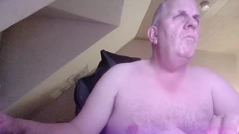 doggy2629 online show from 10/25/25, 08:14