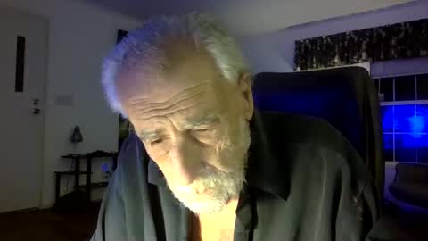 dogluc7 online show from 12/06/24, 12:34