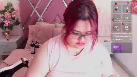 Snapshot of dolce_pearl chatting on 12/20/25, 05:25 Dolce Pearl online show from 12/20/25, 05:25