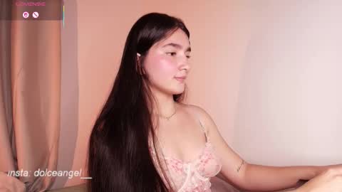 Snapshot of dolceangel__ chatting on 09/23/25, 04:37 Blair online show from 09/23/25, 04:37
