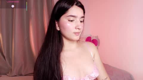 Snapshot of dolceangel__ chatting on 10/15/25, 05:40 Blair online show from 10/15/25, 05:40