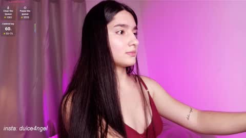 Snapshot of dolceangel__ chatting on 12/19/25, 04:08 Blair online show from 12/19/25, 04:08