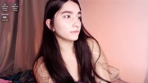 Snapshot of dolceangel__ chatting on 01/19/26, 04:49 Blair online show from 01/19/26, 04:49