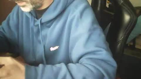 dolcedillei online show from 11/17/25, 12:44