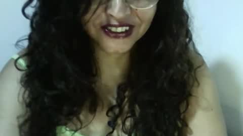 doll78latin online show from 10/24/25, 12:12