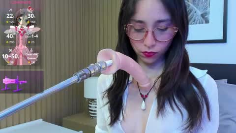 Bella  online show from 05/09/26, 08:03