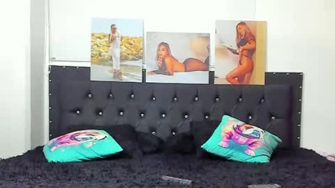 Snapshot of doll_celeste19 chatting on 12/28/24, 08:58 C E L E S T E online show from 12/28/24, 08:58