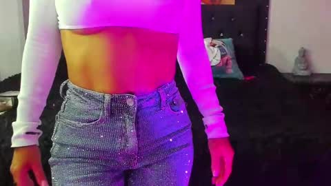 Snapshot of doll_celeste19 chatting on 01/01/25, 01:58 C E L E S T E online show from 01/01/25, 01:58