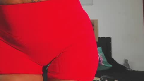 Snapshot of doll_celeste19 chatting on 02/13/25, 08:03 C E L E S T E online show from 02/13/25, 08:03