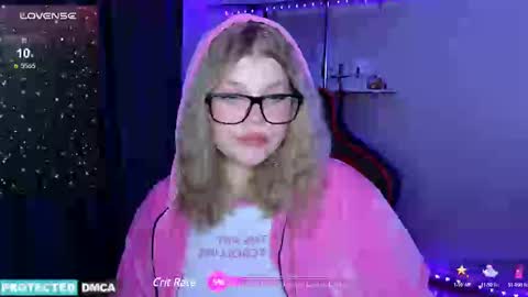 Chloe online show from 12/29/24, 09:20