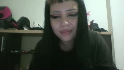 Snapshot of doll_dollys_ chatting on 03/28/26, 12:32 doll_dollys_ online show from 03/28/26, 12:32