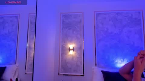 D  online show from 12/21/25, 02:08