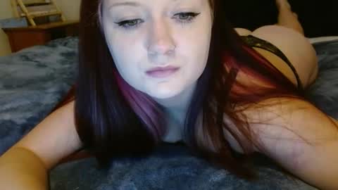 Snapshot of doll_faaace chatting on 02/11/26, 08:36 Morgann online show from 02/11/26, 08:36