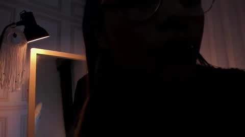 doll_isa_ online show from 09/14/25, 07:13