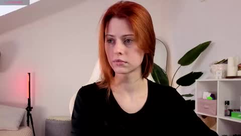 Your doll Lesli online show from 09/19/25, 06:26