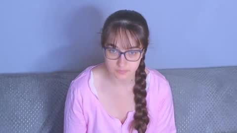 Tessa online show from 06/10/26, 12:04