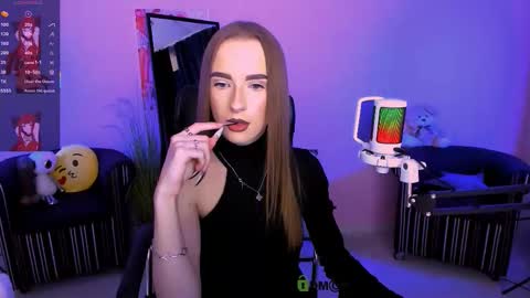 doll_vey online show from 10/16/25, 07:26