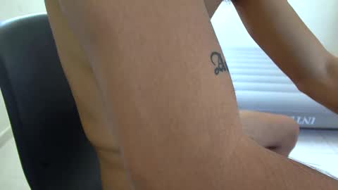 DollarHot30 online show from 11/13/25, 04:39