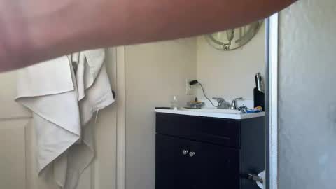 Snapshot of dollasign69b chatting on 05/01/26, 02:10 dollasign69b online show from 05/01/26, 02:10