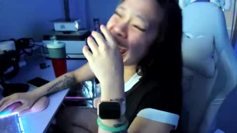 Snapshot of dolllface chatting on 04/09/26, 04:34 DOLLLFACE online show from 04/09/26, 04:34
