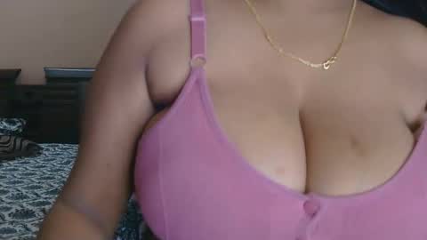 Snapshot of dolly_2 chatting on 10/14/25, 03:51 dolly_2 online show from 10/14/25, 03:51