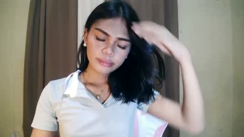 Snapshot of dolly_angel2 chatting on 12/29/24, 10:56 dolly_angel2 online show from 12/29/24, 10:56