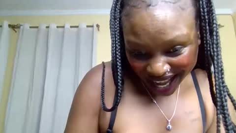 Snapshot of dolly_dally1 chatting on 10/09/25, 03:32 Dolly online show from 10/09/25, 03:32